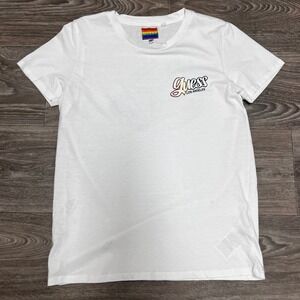 Guess T-Shirt Rainbow Logo Graphic Tee Short Sleeve Top‎ Size Small